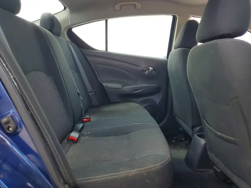 2018 NISSAN VERSA SV