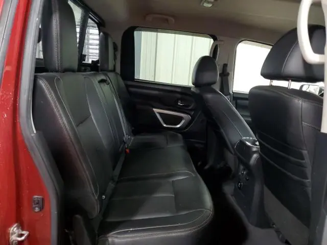 2017 NISSAN TITAN SV  