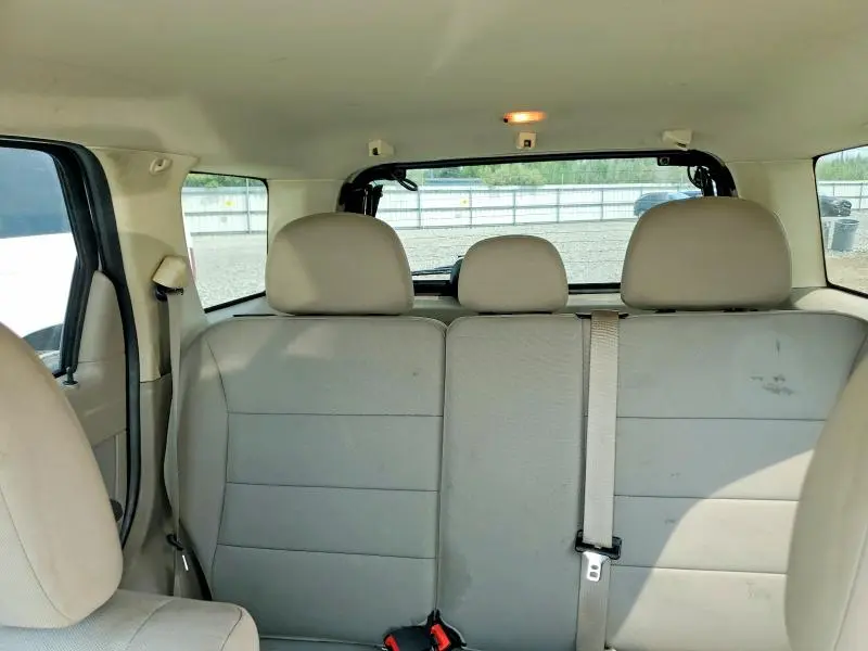 2010 FORD ESCAPE XLT  