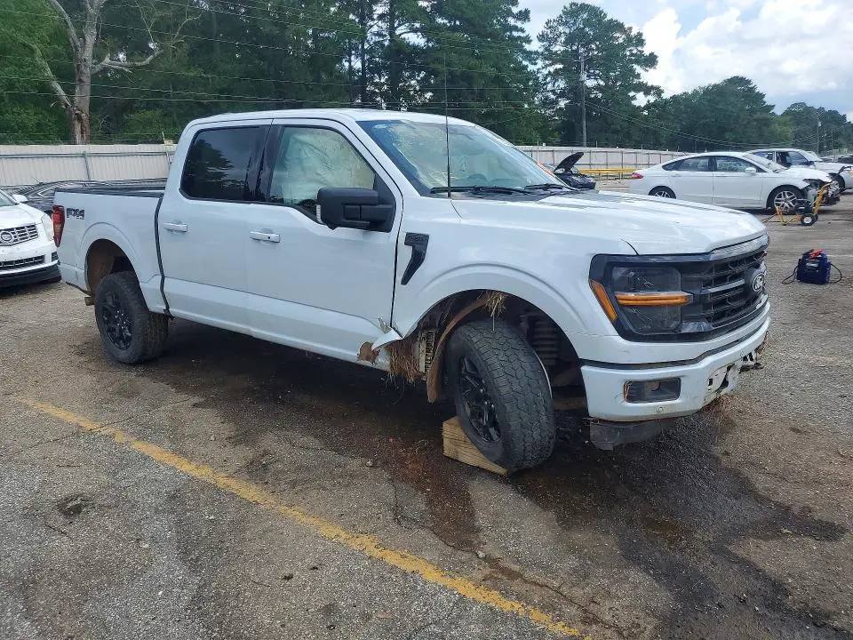2025 FORD F150 XLT  
