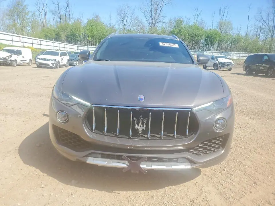 2017 MASERATI LEVANTE SPORT  