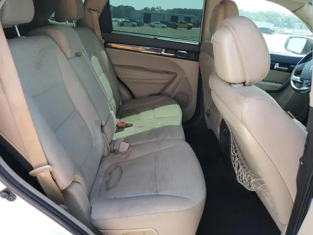 2014 KIA SORENTO LX  