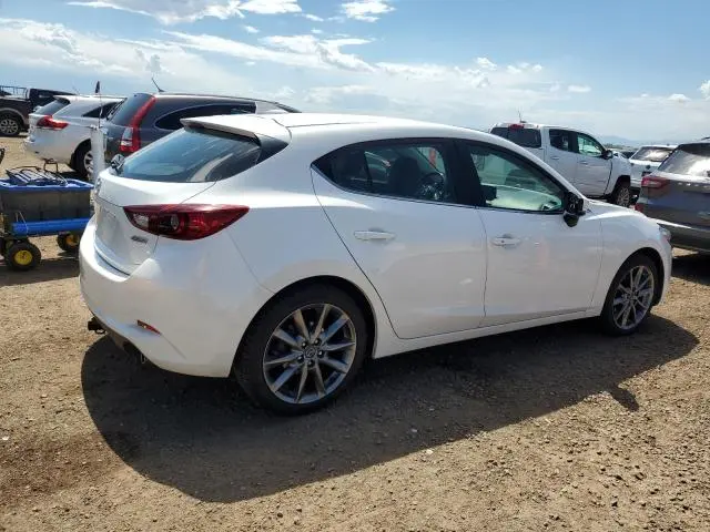 2018 MAZDA 3 TOURING  