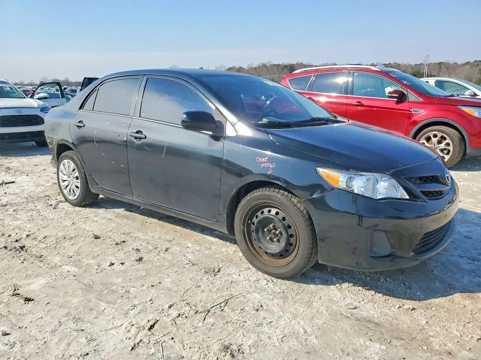 2013 TOYOTA COROLLA BASE  