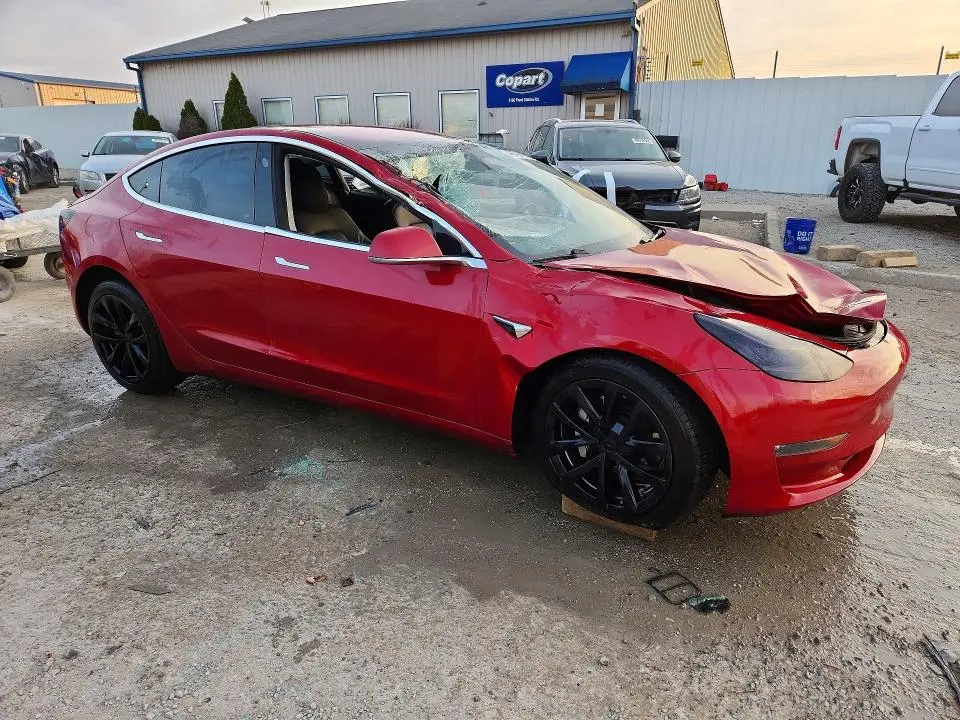 2018 TESLA MODEL 3   