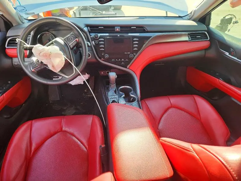 2019 TOYOTA CAMRY XSE  