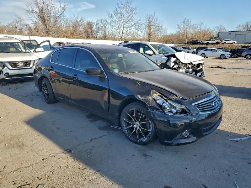2011 INFINITI G37   