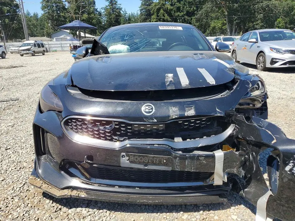 2018 KIA STINGER GT-LINE  
