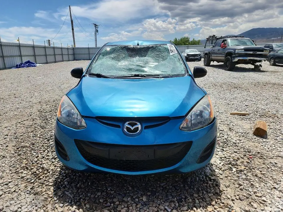 2012 MAZDA MAZDA2   