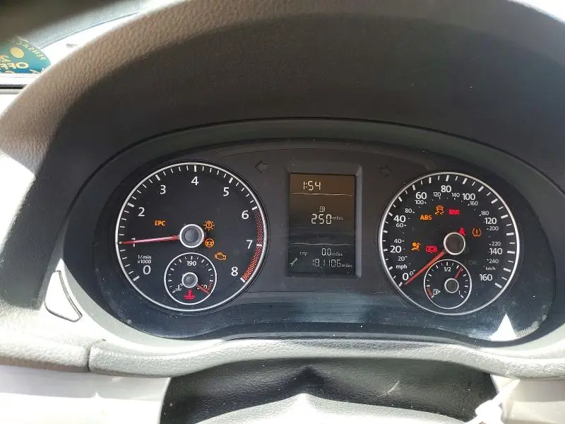 2014 VOLKSWAGEN PASSAT S  
