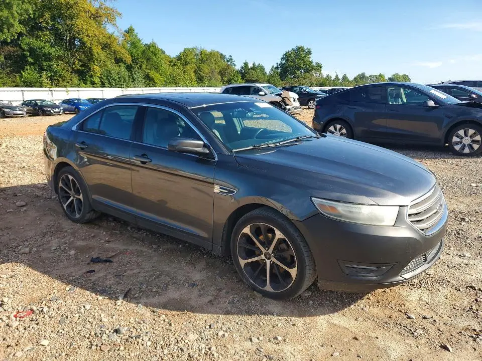 2016 FORD TAURUS SEL  