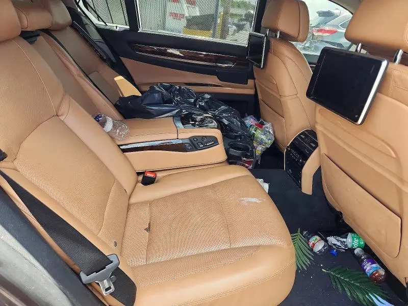 2014 BMW 750 LXI  