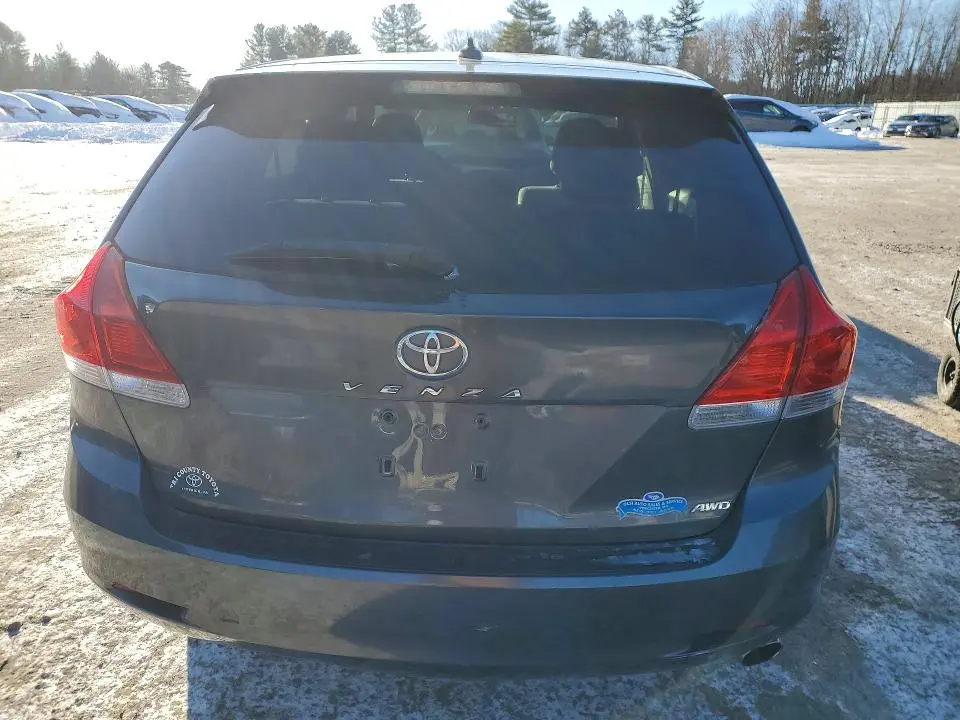 2011 TOYOTA VENZA   