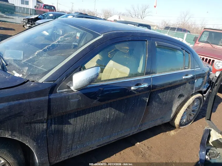 2012 CHRYSLER 200 LIMITED