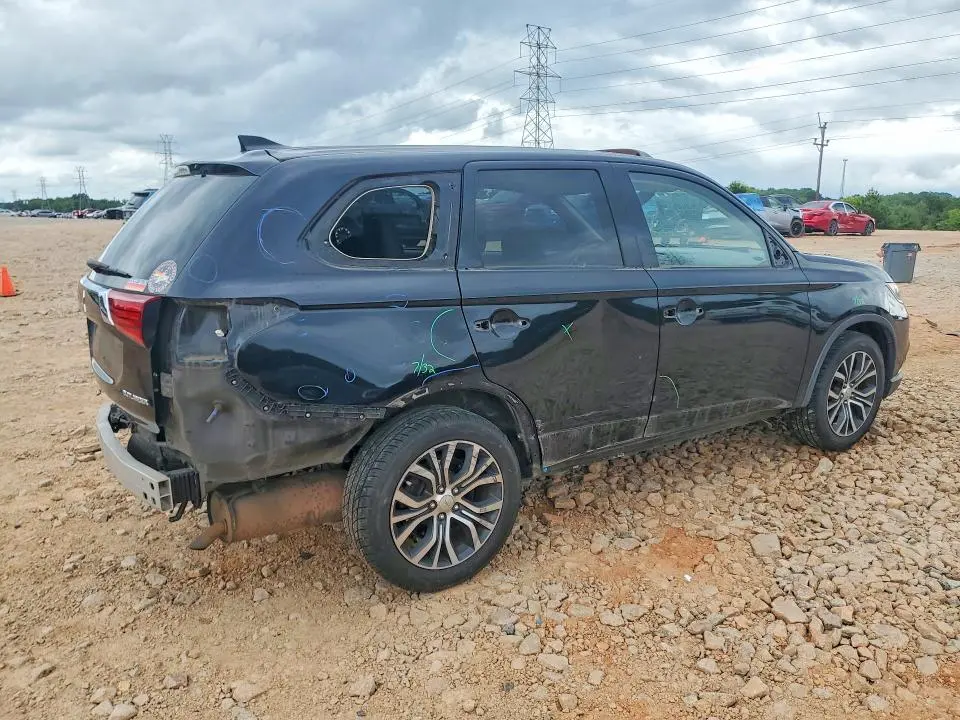 2017 MITSUBISHI OUTLANDER SE  