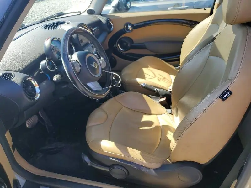 2010 MINI COOPER S  
