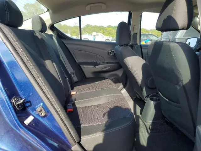 2018 NISSAN VERSA S