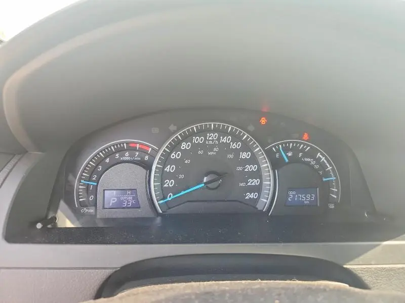2015 TOYOTA CAMRY LE  