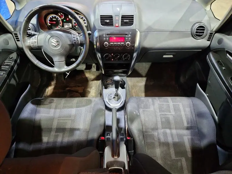 2012 SUZUKI SX4 LE  