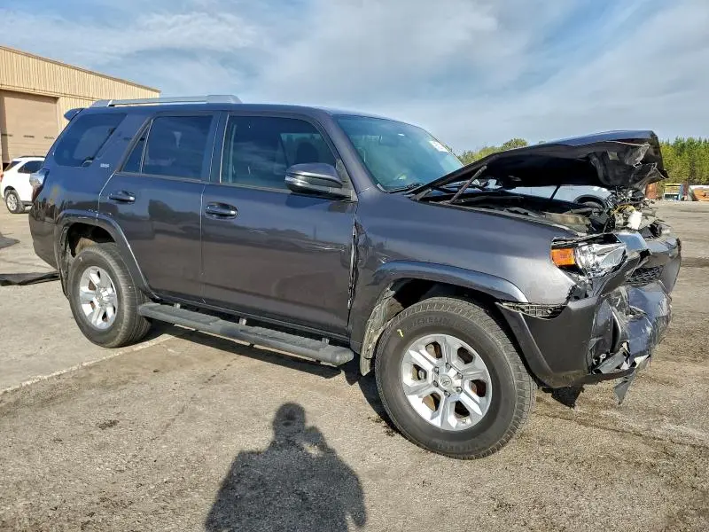 2018 TOYOTA 4RUNNER SR5/SR5 PREMIUM  