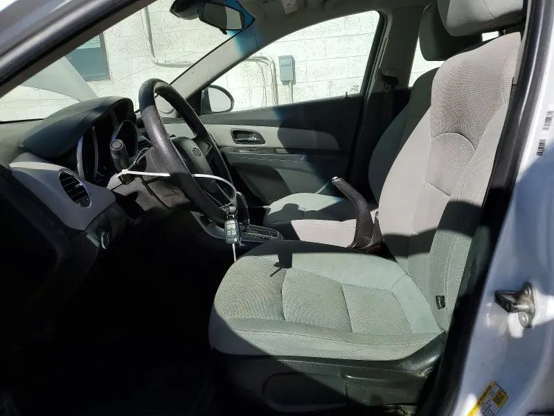 2012 CHEVROLET CRUZE LT  