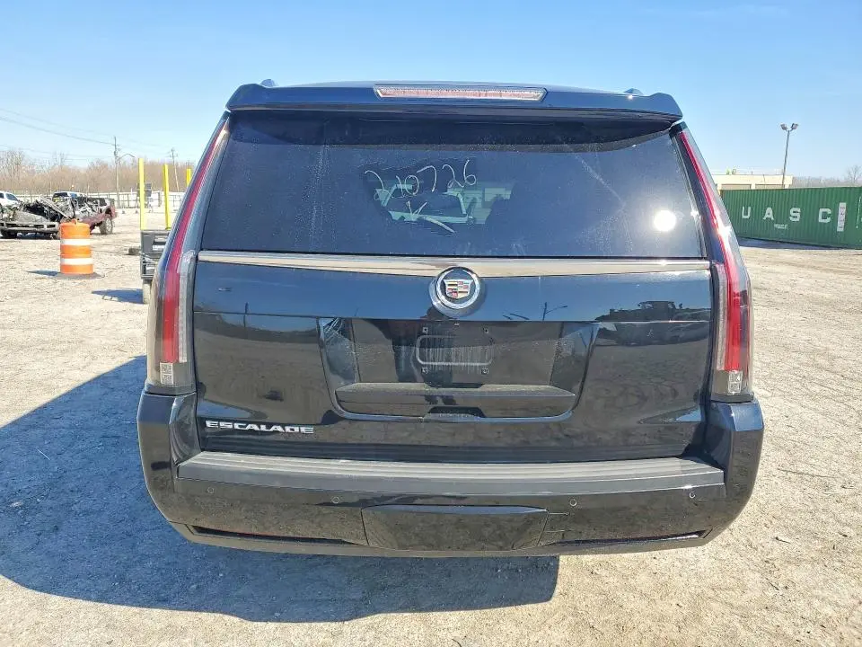 2015 CADILLAC ESCALADE LUXURY  