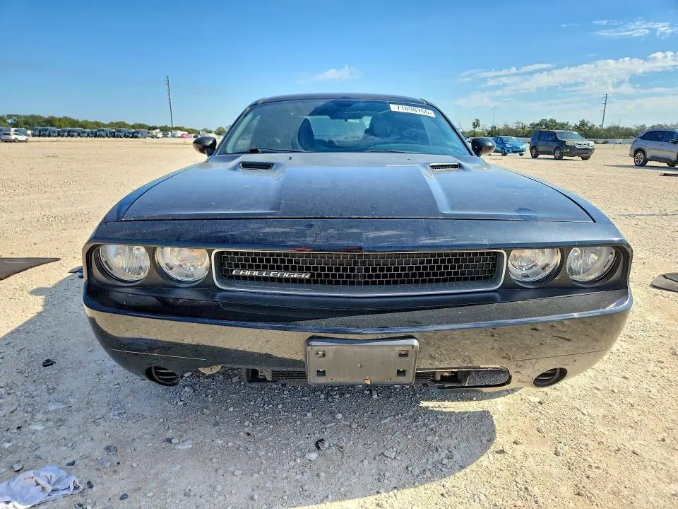 2012 DODGE CHALLENGER SXT  