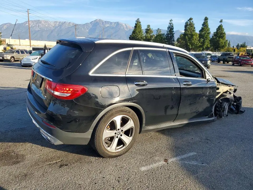 2018 MERCEDES-BENZ GLC 300  