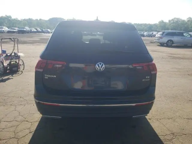 2018 VOLKSWAGEN TIGUAN SE  