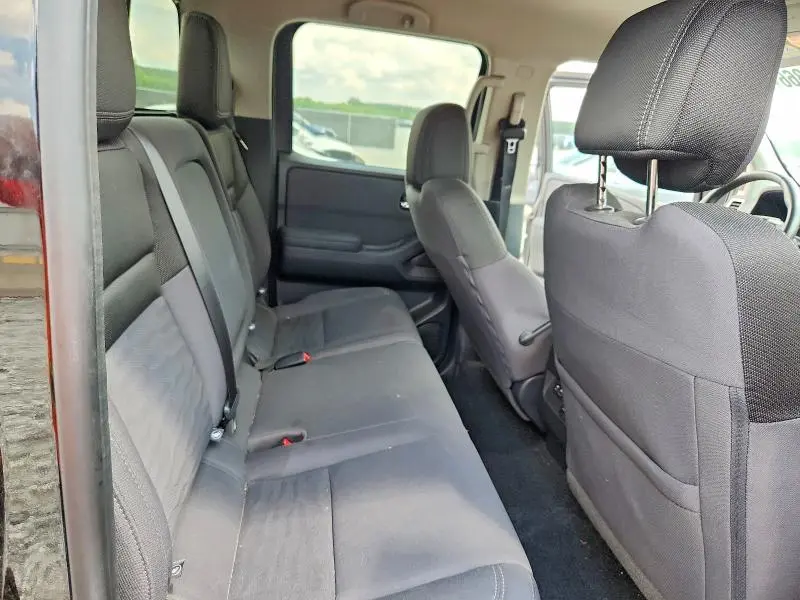 2024 NISSAN FRONTIER SV  