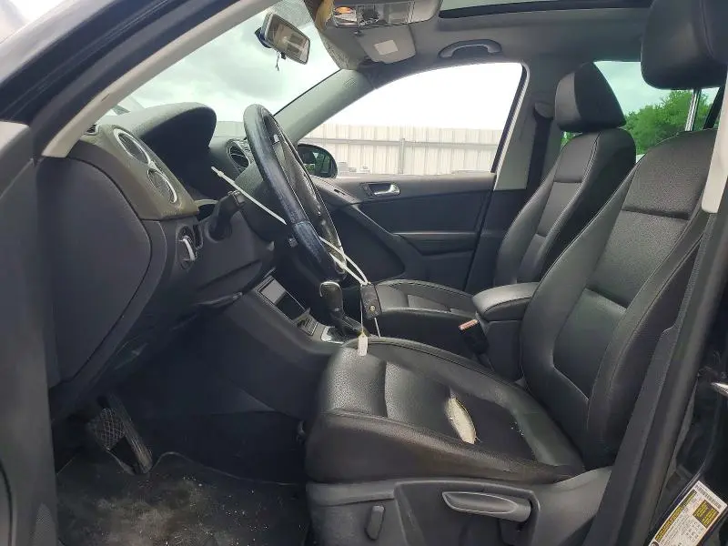 2012 VOLKSWAGEN TIGUAN S  