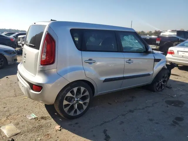 2013 KIA SOUL +  