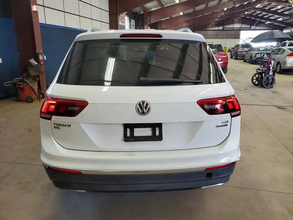 2018 VOLKSWAGEN TIGUAN SE/SEL  