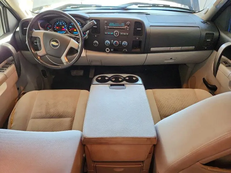 2011 CHEVROLET SILVERADO K1500 LT  