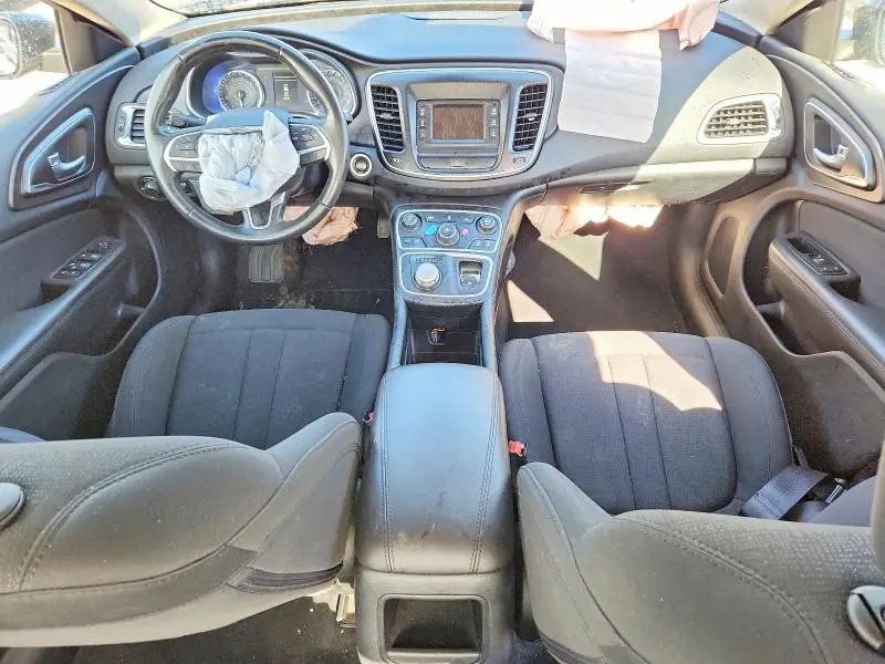 2016 CHRYSLER 200 LX  