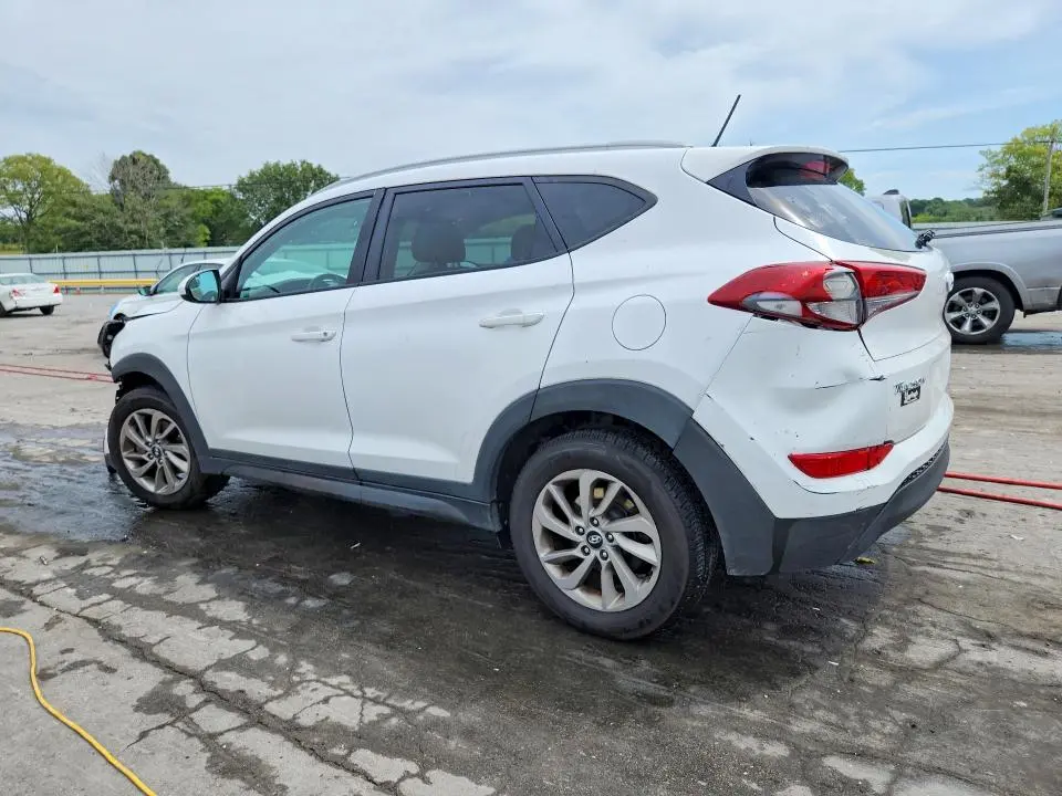 2016 HYUNDAI TUCSON SE  