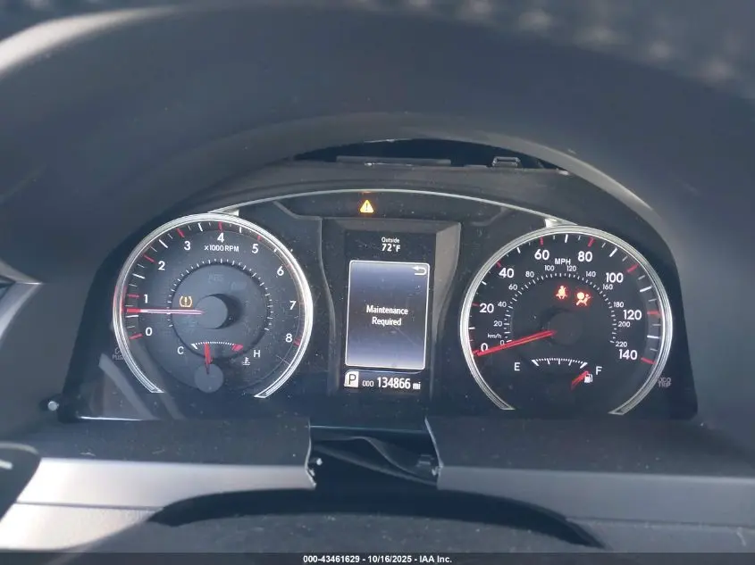 2015 TOYOTA CAMRY SE