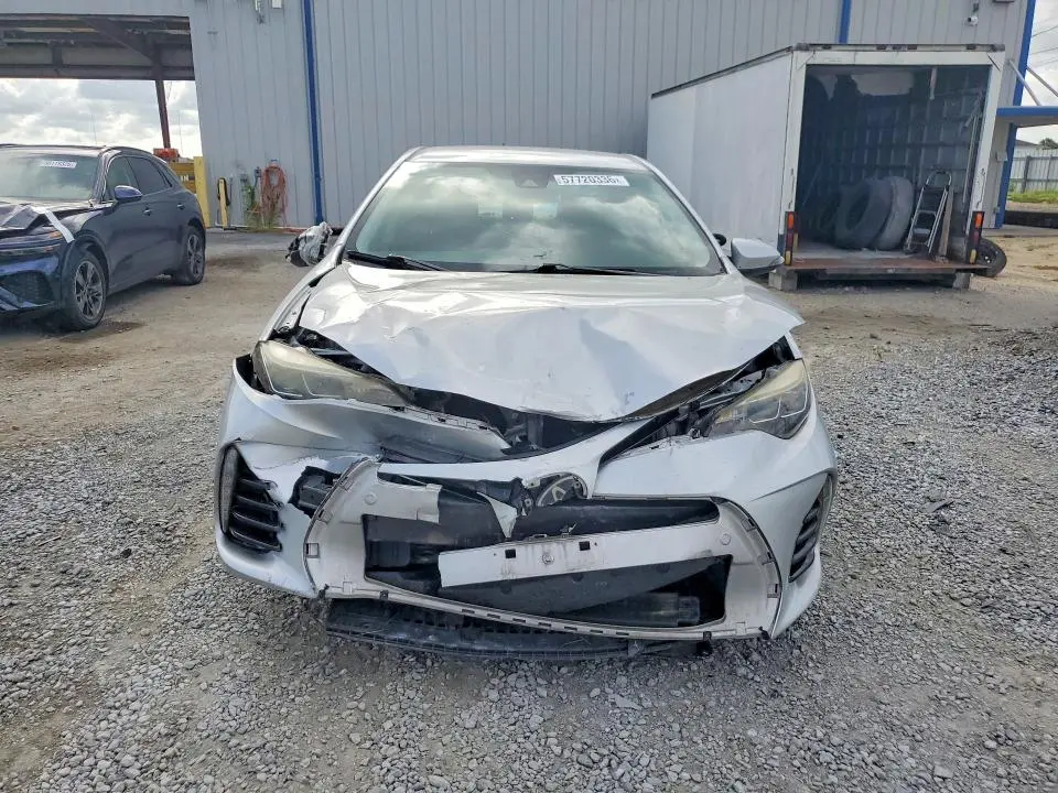 2017 TOYOTA COROLLA SE  