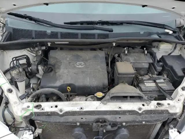 2014 TOYOTA SIENNA SPORT  