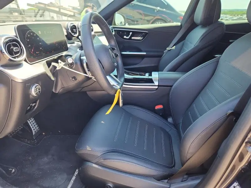 2025 MERCEDES-BENZ C 300  