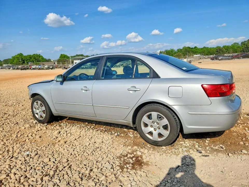 2010 HYUNDAI SONATA GLS  