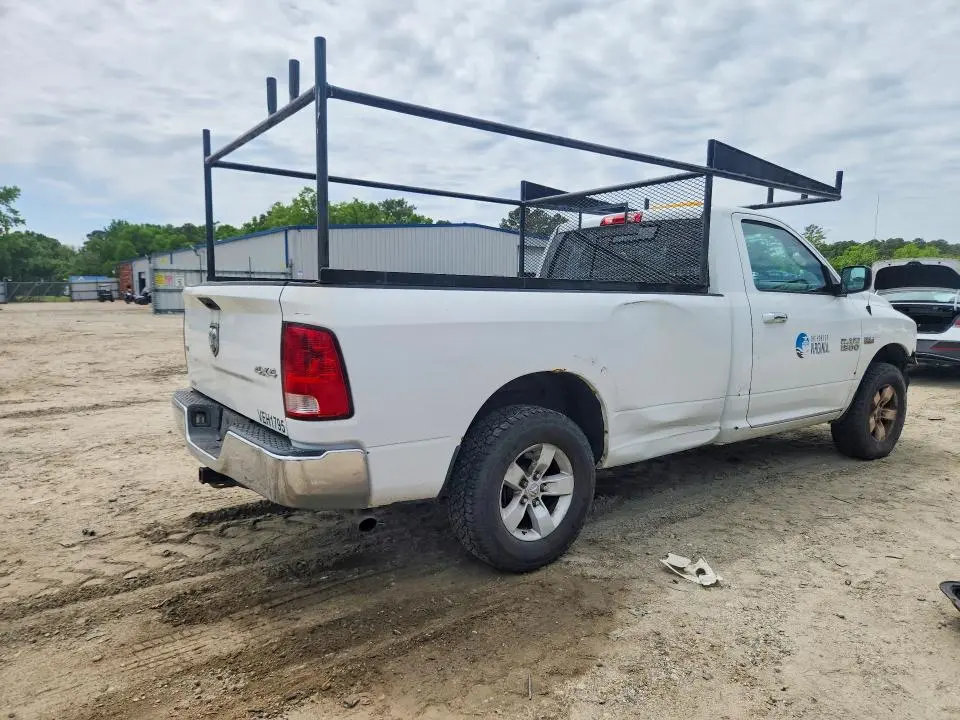 2014 RAM 1500 SLT  