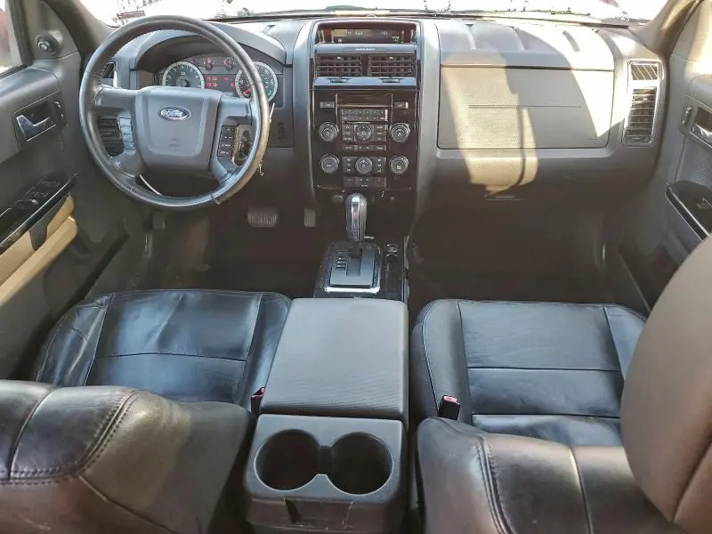 2011 FORD ESCAPE LIMITED  