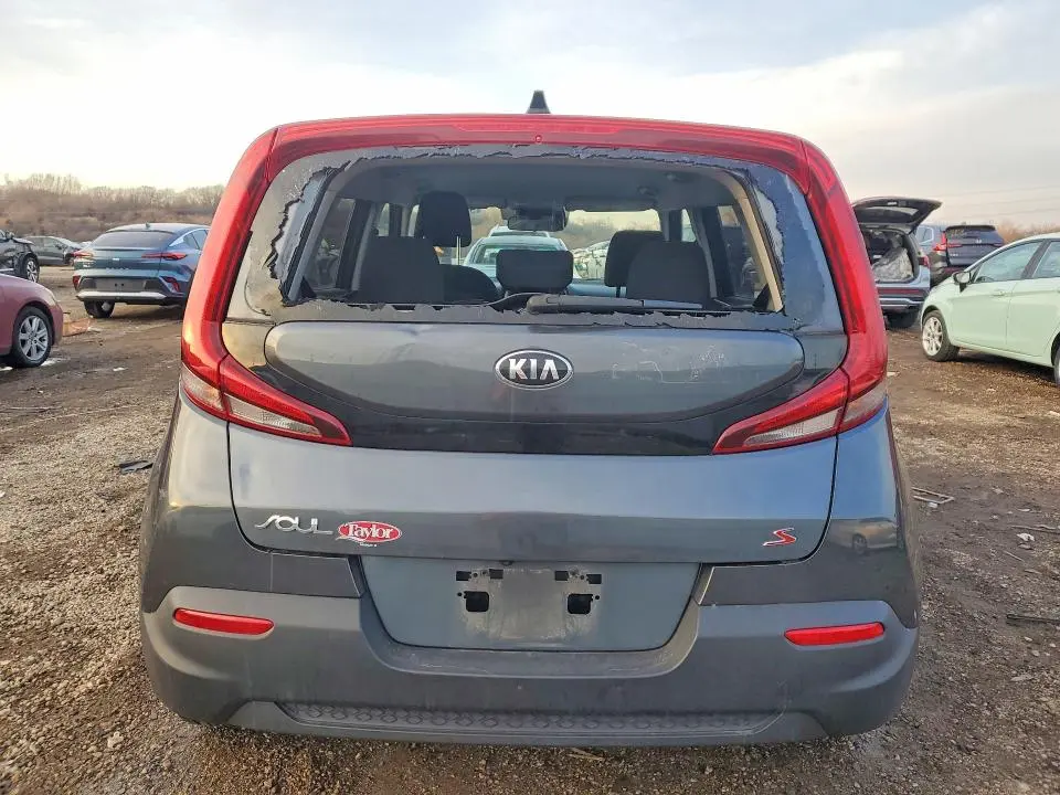 2021 KIA SOUL S  
