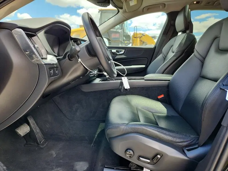 2018 VOLVO XC60 T6  