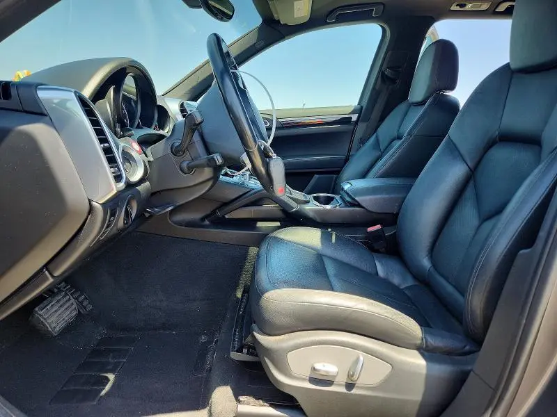 2012 PORSCHE CAYENNE   