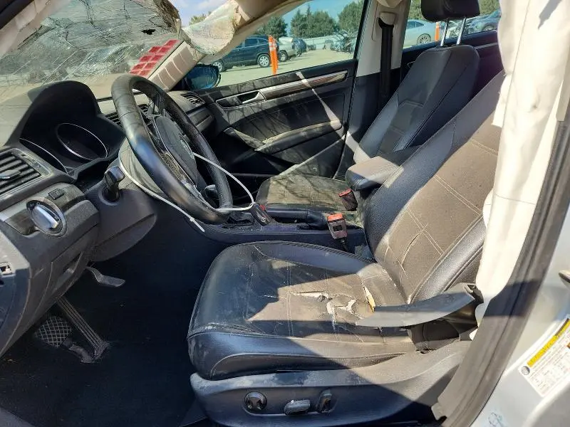 2018 VOLKSWAGEN PASSAT SE  