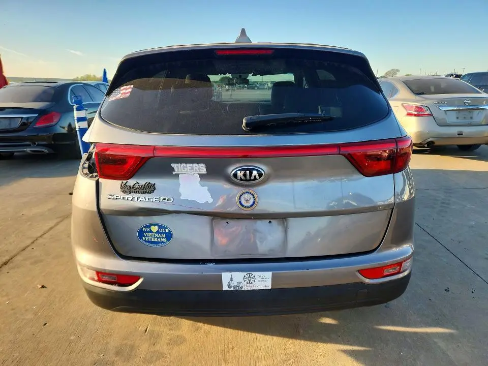 2017 KIA SPORTAGE LX  