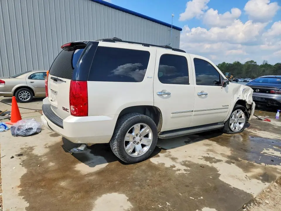 2013 GMC YUKON SLT  