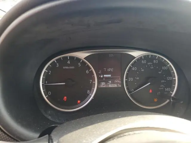 2021 NISSAN KICKS S  
